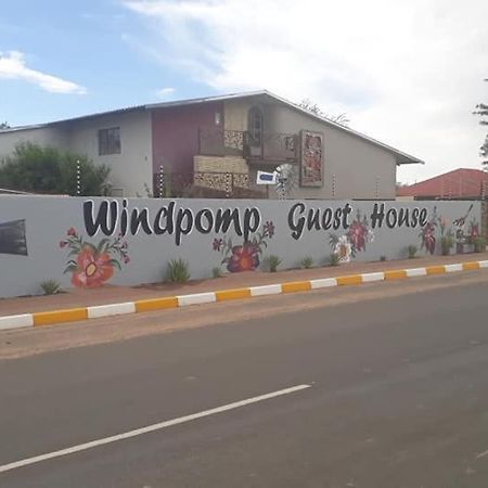 Die Windpomp Guesthouse Gobabis Exterior foto